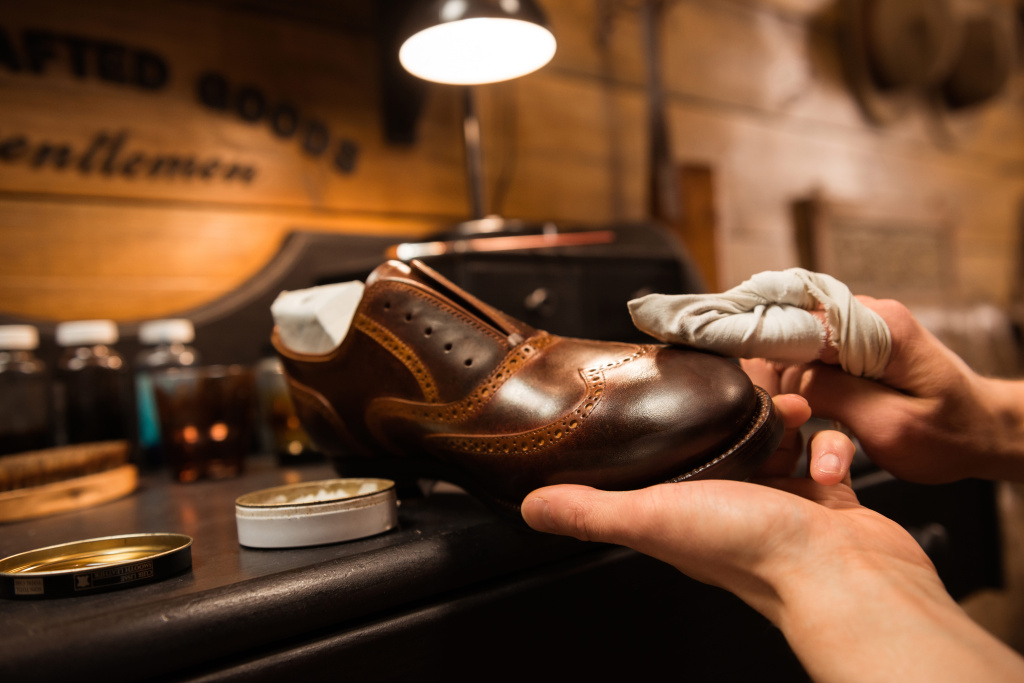 shoemaker-workshop-making-shoes (1) (1).jpg shoemaker-workshop-making-shoes (1) (1).jpg