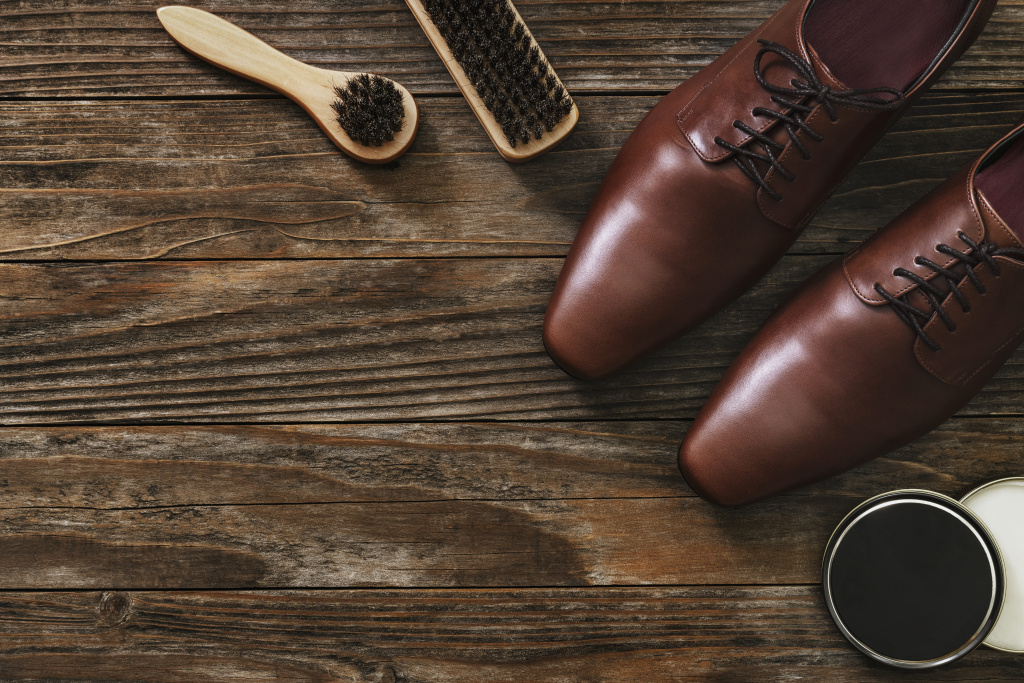 vintage-wooden-table-shoe-polishing-tools-jobs-career-concept (1) (1).jpg vintage-wooden-table-shoe-polishing-tools-jobs-career-concept (1) (1).jpg